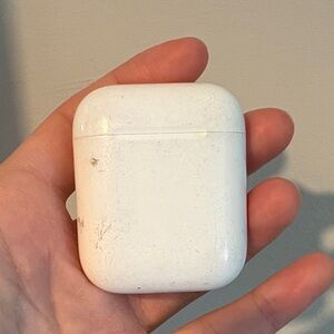 White Wireless Earbuds Case